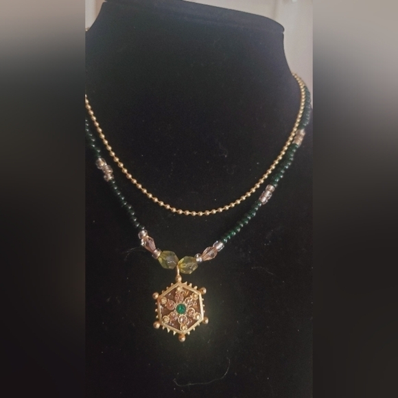 Hand made Necklace. 🌴 - Picture 3 of 3